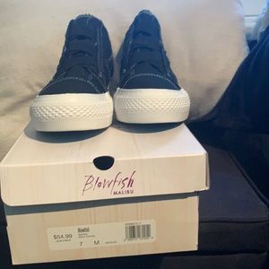 Blowfish Mamba black canvas sneakers -brand new -7